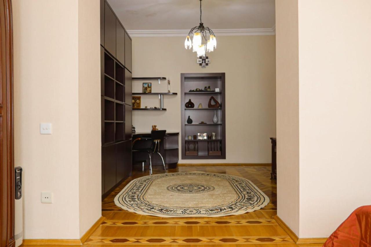 Azneft Royal Suite Apartment Sea View باكو المظهر الخارجي الصورة