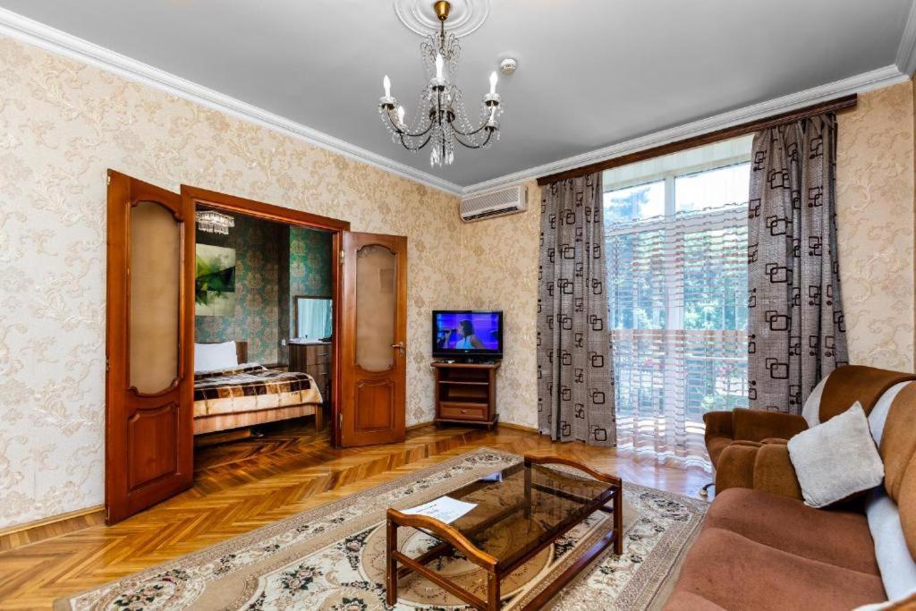 Azneft Royal Suite Apartment Sea View باكو المظهر الخارجي الصورة